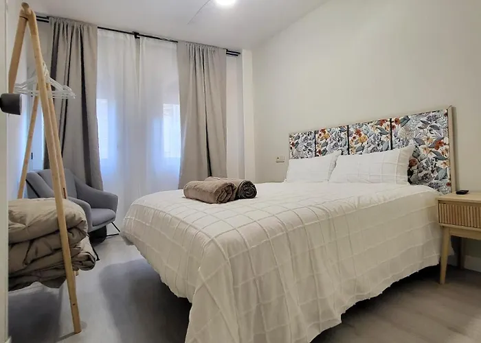 Apartamentos Crispin Candela