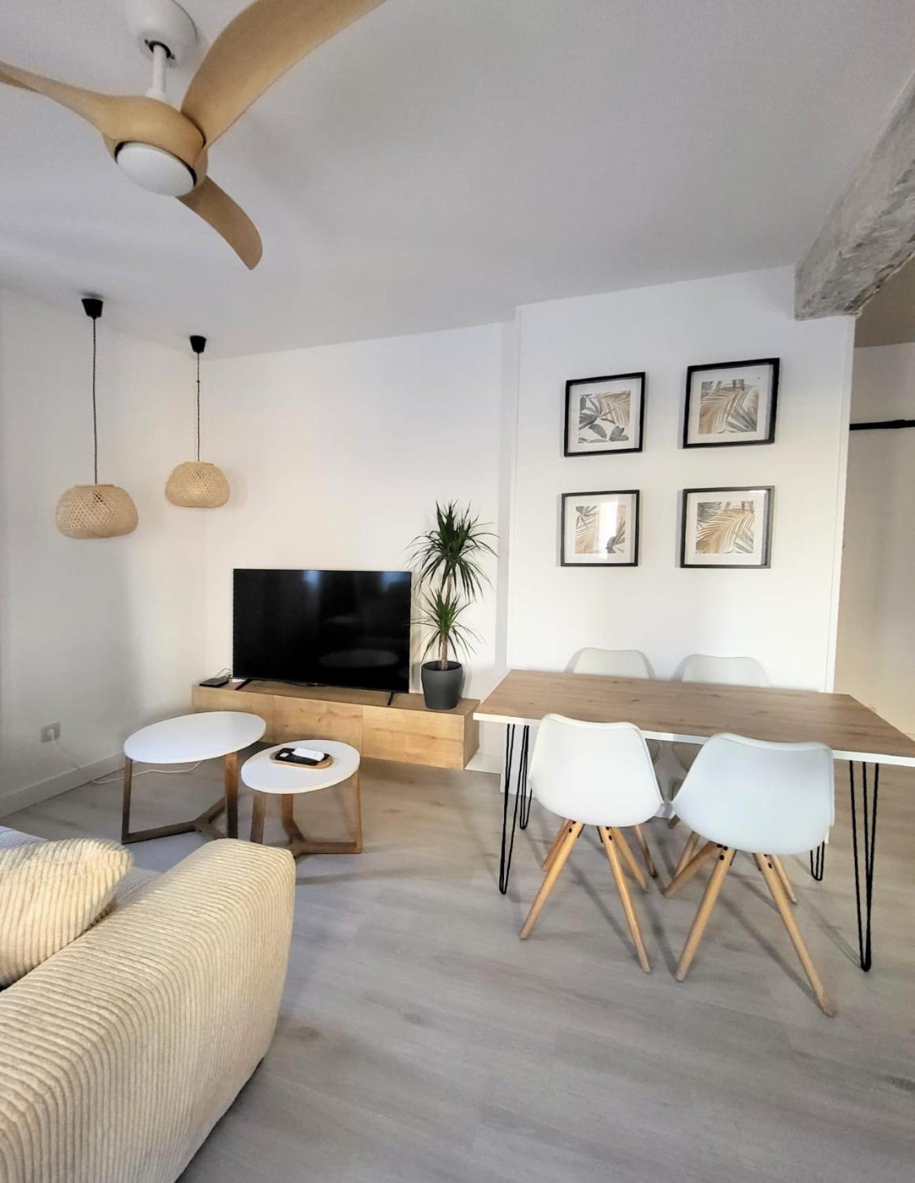 Apartment Crispin Candela Corella